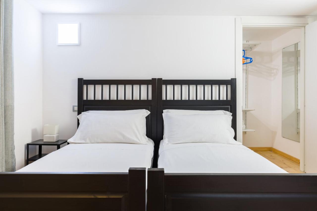Ma Maison - Family Apartment At The Historical Center ナポリ エクステリア 写真