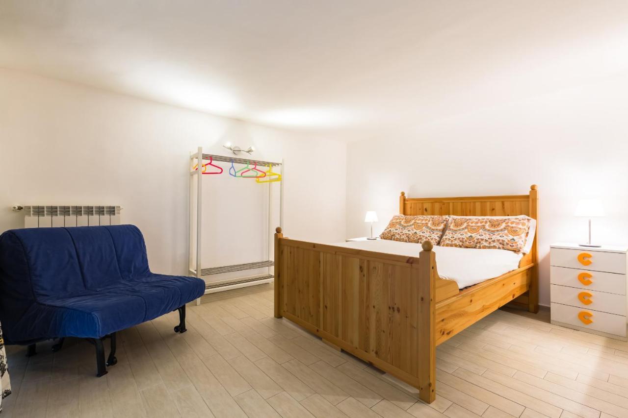 Ma Maison - Family Apartment At The Historical Center ナポリ エクステリア 写真